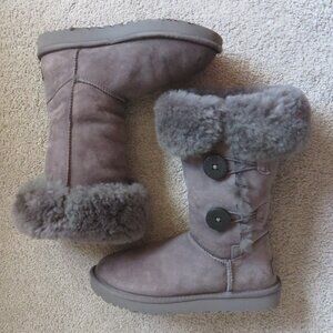 Ugg Bailey Button Triplet II womens boots size 7 gray #1016227
